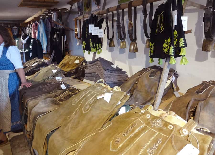 Lederhosn bei Trachten Vögel