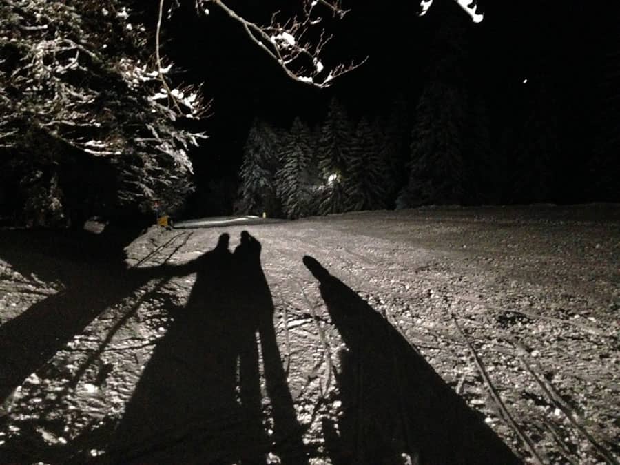 Nachrodeln - mystische Schattenspiel im Schnee