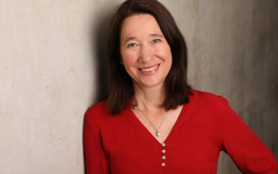 Claudia Grimm sorgt für Ordnung in der Büro-Administration