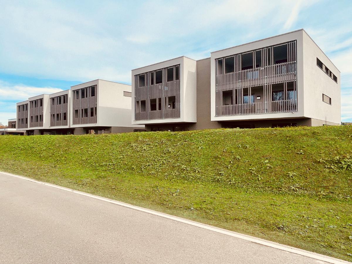 Mehrfamilienhaus 2020 in Leutkirch mit MHM Massivholzmauer gefertigt