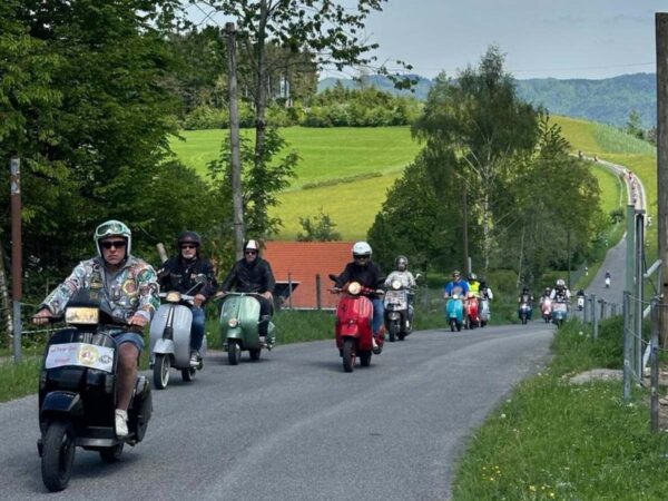 Ausfahrt Vespa Treffen Allgäu 2024