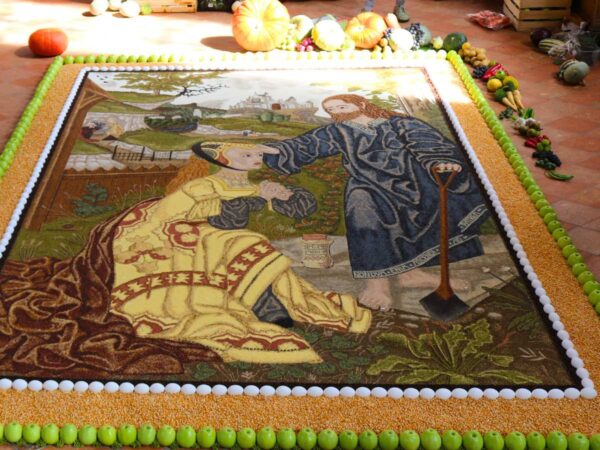 Pflanzenteppich oder Blumenteppich - Allgäuer Tradition zu Erntedank